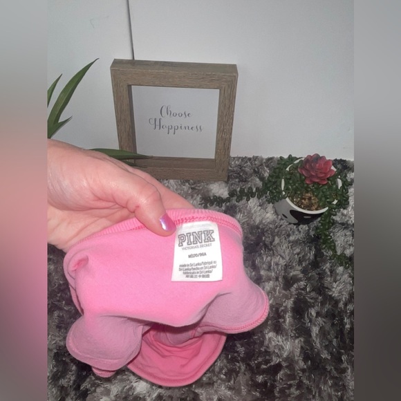 Victoria’s Secret PINK short and tank top matching set - Picture 4 of 5